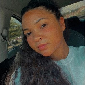 Meet your Posher, Sierra